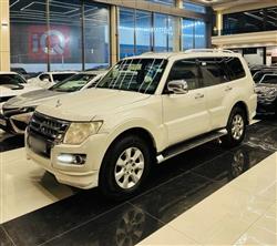 ميتسوبيشي باجيرو